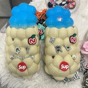 Blue/pink bubble slides